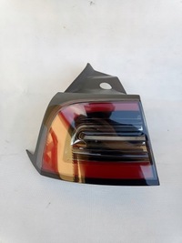 фото thumb №1, Лампа крила лівий задня tesla model 3 lift