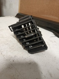 фото thumb №1, Решётка обдув opel crossland x 13461693