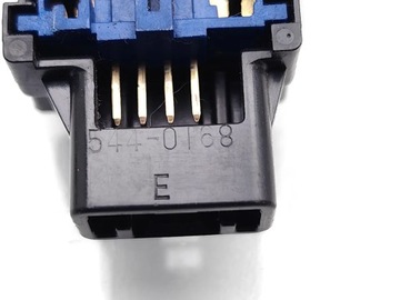 фото thumb №7, Toyota rav4 переключатель / кнопка открывания крышки задней / багажника 2017