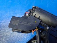 фото thumb №8, Tesla model 3/y замок задний крышки багажника задняя 1500604-00-b