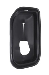 фото thumb №1, Заглушка фаркоп решітка права overland jeep grand cherokee wl 2021-