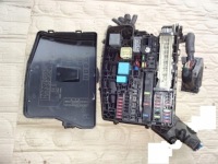 Купить Корпус предохранителей toyota auris 1 1.33 1.6 бензин 2006-2012 год, фото thumb