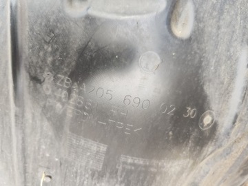 фото thumb №5, Подкрылок перед передние правые mercedes w205 2.0 cgi