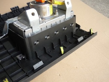 фото thumb №9, Подушка пассажира заглушка corolla verso ii 04-09