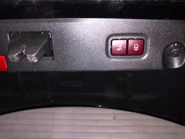фото thumb №5, Mercedes w218 cls колір 197 кришка багажника камера