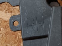 фото thumb №7, Volvo xc90 ii направляющая кронштейн бампера правый задняя 31663176