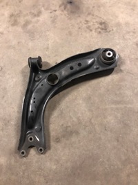 фото thumb №1, Vw t-roc 1.5 рычаг правый 5q0407152ac