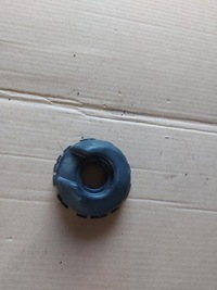 фото thumb №1, Заглушка захист накладка амортизатора audi a4 b9