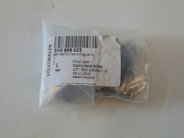 фото thumb №1, Vw golf 8 viii болты крышка крыльев перед 5h0898625