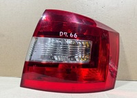 фото thumb №1, Лампа права задня правий задня skoda rapid spaceback 5jj945096