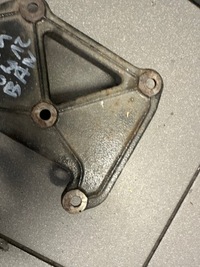 фото thumb №6, Кронштейн генератора vw phaeton 6.0 w12 420km ban 07d903339c