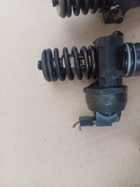 фото thumb №5, Насос-форсунка 2.0 tdi bmp vw passat b6 nr. 038130073q комплект