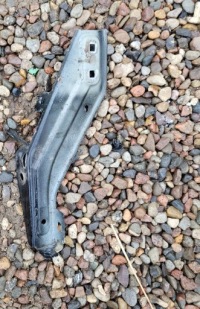 фото thumb №1, Кронштейн поперечина перед renault twingo iii 631439060r