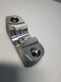 фото thumb №1, Основание вала распределительного вала mercedes w176 1.6 cgi 2700510502