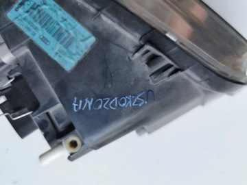 фото thumb №9, Audi a4 b5 рестайлинг лампа левая перед 8d0941003ak европа повреждённая