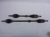 фото thumb №1, Привідний вал права перед nissan cube 1.4 b 02-