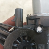 фото thumb №5, Dodge ram 19- моторчик двері правий задня usa