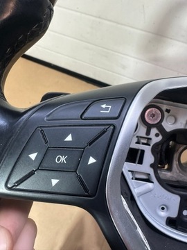 фото thumb №13, Кермо, дерево, шкіра, пелюстки mercedes cls w218, e клас w212