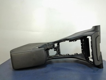 фото thumb №6, Citroen c5 iii sedan подлокотник туннель средний