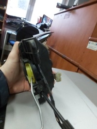 фото thumb №6, Замок дверь левый перед opel insignia a 13503781