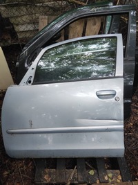 фото thumb №1, Дверь левый перед mitsubishi colt z30 01h