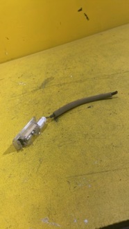 фото thumb №2, Mazda 6 - лампа освещение салона - правый задняя