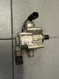 фото thumb №1, Насос пального audi a8 d3 4.2 fsi bvj 079127025c