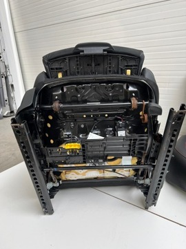 фото thumb №7, Сидіння диван обшивки тунель пластики mercedes a-klasa w177 amg хетчбек hb