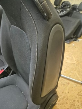 фото thumb №6, Smart fortwo 453 cabrio купе сиденья передние з підігрівом - air bag!