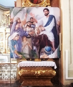 Tło do grobu Pańskiego ze stelażem 300x230 ŚCIANKA