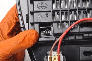 фото thumb №9, Toyota supra mk5 зарядное устройство соединитель usb 23r 6992204