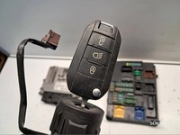 фото thumb №8, Peugeot 308 ii t9 1.6 hdi набор стартовый бортовой компьютер bsi ключ