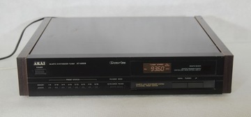 Akai AT-M659 хороший тюнер, бока деревянные.