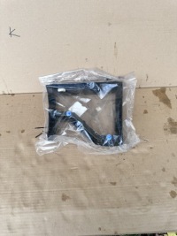 фото thumb №1, Направляющая бампер правый задняя citroen berlingo 9816808880