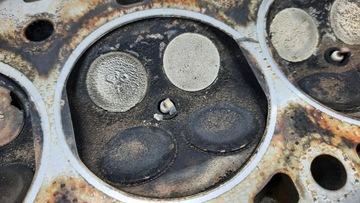 фото thumb №4, Головка двигателя 1001837 volvo s60 v70 2.4b 140km