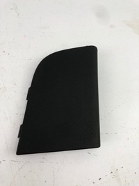 фото thumb №1, Vw golf v plus защита заглушка лампы 5m0867657