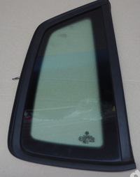 фото thumb №1, Vw golf vii sportsvan стекло правая кузовная 2014