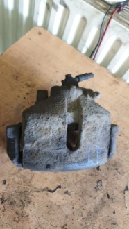 фото thumb №1, Vw touran i 2.0 tdi супорт лівий перед