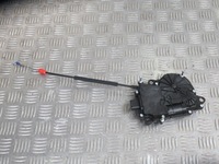 фото thumb №1, Maserati levante замок доводчик крышки 6701065090