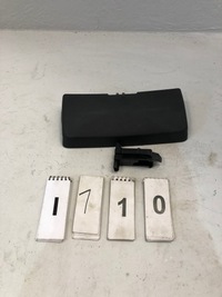 фото thumb №1, Volvo v50 atrapa/zaślepka фаркоп буксировочный