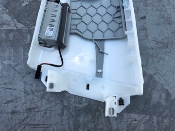 фото thumb №13, Обшивка стойка b правые audi e-tron 55 quattro 4ke 4ke867244a 4n0819210a