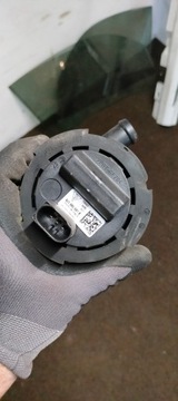 фото thumb №5, Дополнительный насос водяная porsche taycan 9j1965567b