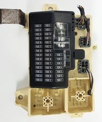 фото thumb №1, Коробка запобіжників jaguar s-type 2r8t14a067ac