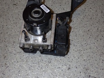 фото thumb №4, Mazda5 mazda 5 05 2.0d rf7 насос abs