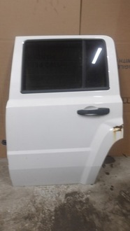 фото thumb №1, Дверь левая задние jeep patriot 08' europa