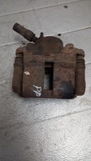 фото thumb №1, Суппорт правый перед renault clio iii 06r 1.5dci