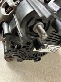 фото thumb №3, Генератор renault оригинальный номер megane iv 1.3 tce 231005300r