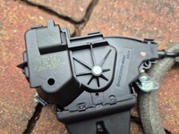 фото thumb №2, Замок кришки багажника mercedes slk r172