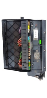 Купить Bmw e39 защита бардачка пассажира 8159711, фото thumb