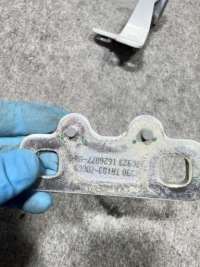 фото thumb №3, Tesla model y петли дверь левая задняя задние